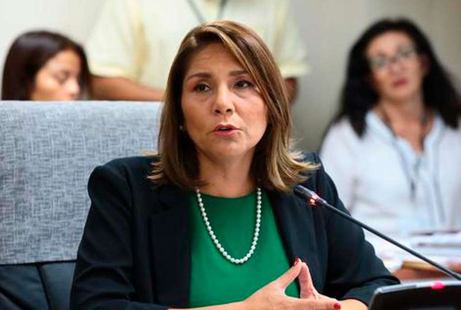 Paola Bustamante sobre REINFO: Un velo de formalidad para 60 mil mineros suspendidos